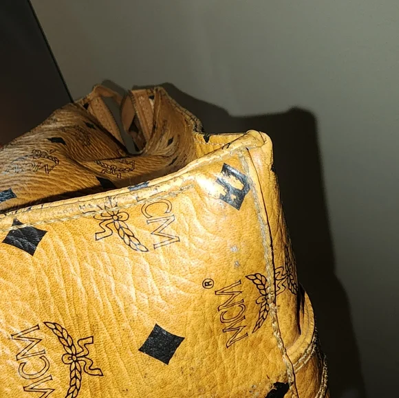 MCM Logo print leather shoulder bag